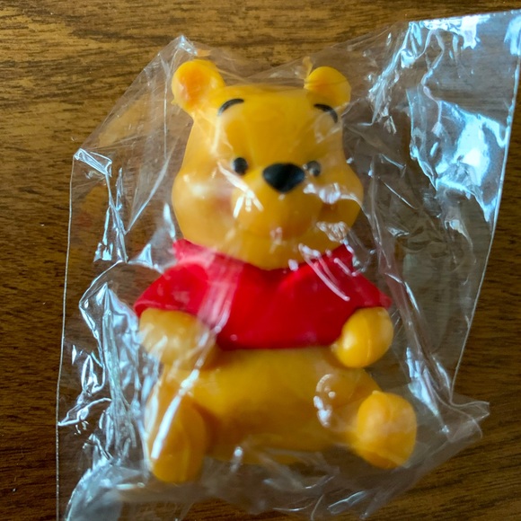 Great Cake toppers Winnie the Pooh & Friends set of 8 figures. Apprx 2 in tall - Picture 3 of 10